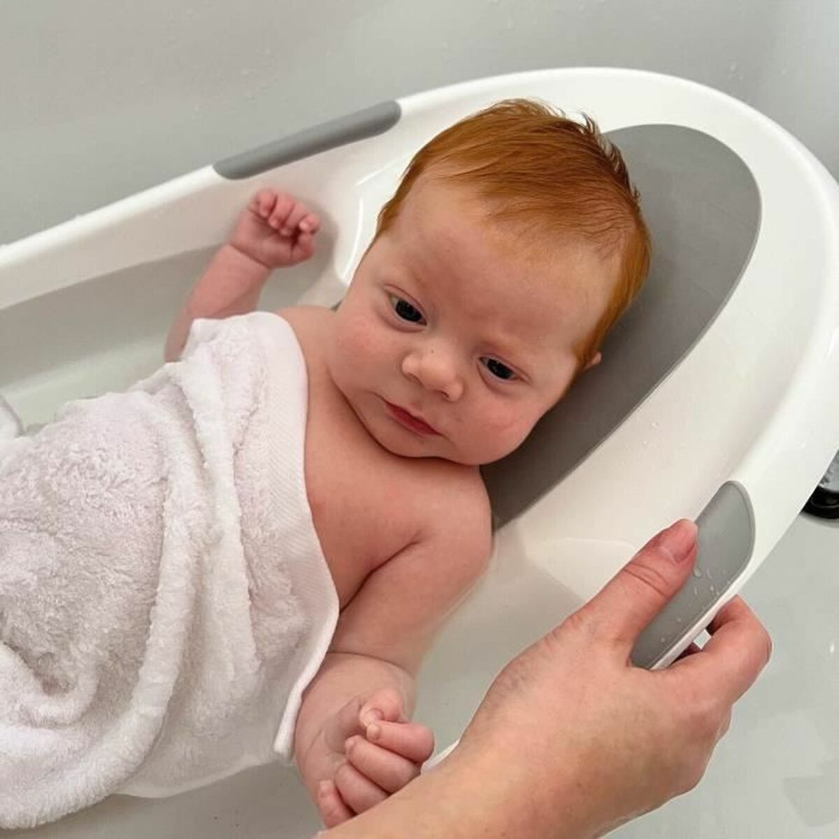 V4HCAD38ED56CF50FC28F33BB664143791BR6142405P3