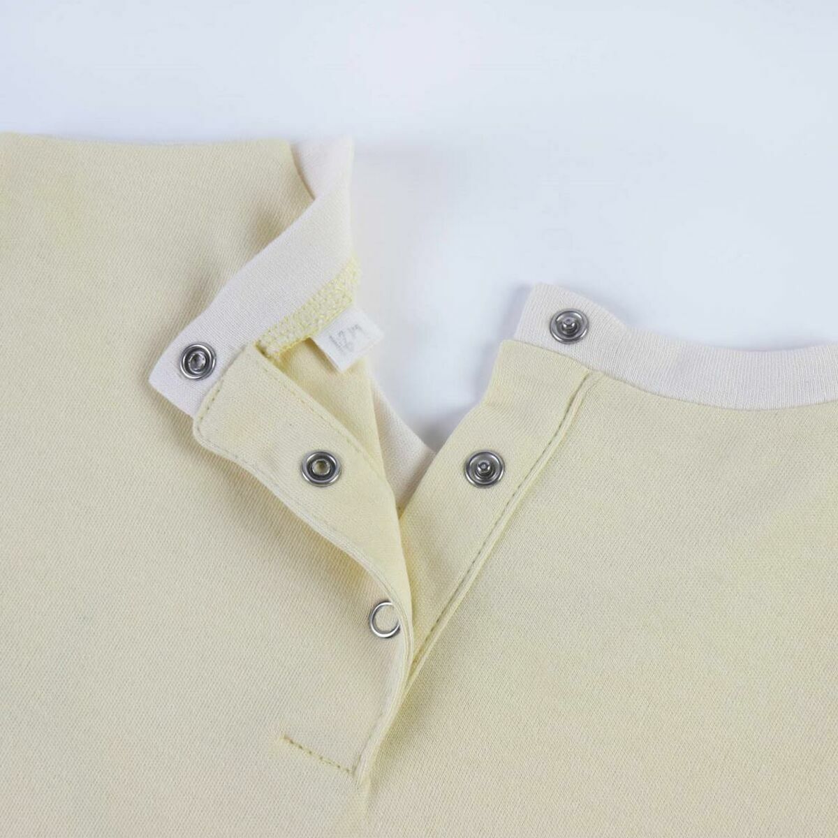 V14H73A2EFF9E1A2B5AC59DB4EB561BACC91R7176709P4